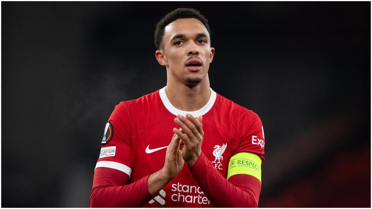 Trent Alexander Arnold Assists in Packing Christmas Presents for ...