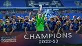 Hayes toasts dominant WSL title winners Chelsea