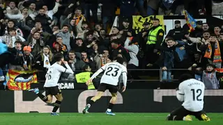 La Liga champions Barca held at Valencia