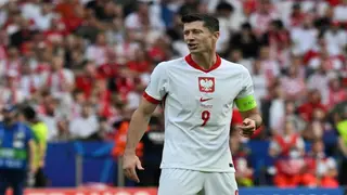 Lewandowski not yet ready to retire from Poland team