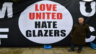 Man Utd fans take aim at the Glazers in protest march