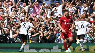 Liverpool stumble, Spurs shine on Premier League's opening weekend