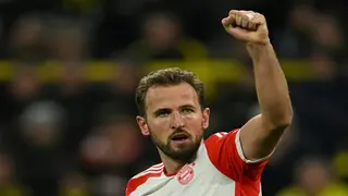 Kane hits hat-trick as Bayern thump Dortmund to keep pace with leaders Leverkusen