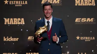 Robert Lewandowski Optimistic About Future With Barcelona After Receiving European Golden Boot Award