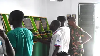 Nigerian football fan runs inside Mosque after winning N38 million from staking just 800 naira