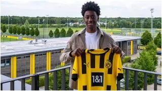 Ghanaian teen completes move to German giants Borussia Dortmund from Ajax