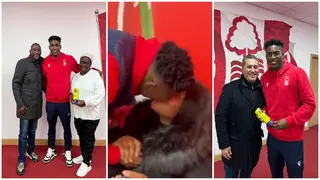 Awoniyi Celebrates MOTM Award Against Chelsea With His Family, Peseiro