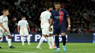 Mbappe comes off injured for PSG in Marseille game