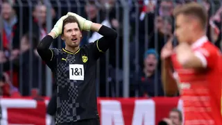 Borussia Dortmund's Gregor Kobel Left Embarrassed After Gifting Bayern Munich Opening Goal; Video