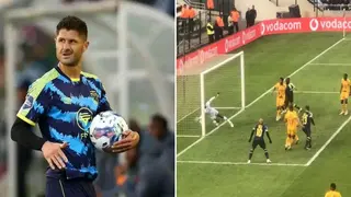 MTN 8: Kaizer Chiefs concede goal from Mark van Heerden's header after linesman makes crucial call, Video