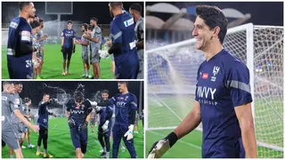 Al Hilal Players Give Morocco Goalkeeper Yassine Bono Heartwarming Welcome