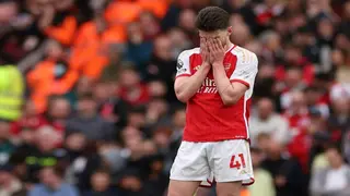 Arsenal and Liverpool lose to hand Man City Premier League lead
