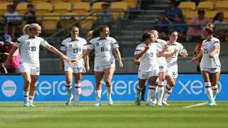 United States thrash New Zealand in World Cup warning