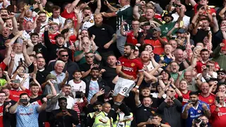 Man Utd rally to beat Forest, Arsenal held by 10-man Fulham