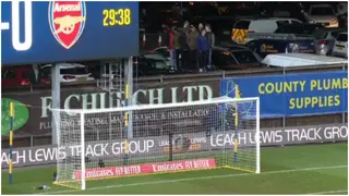FA Cup: Resourceful Oxford fans watch Arsenal game from top of a van