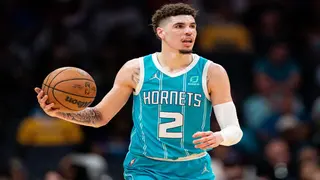 LaMelo Ball's height, salary, age, net worth, girlfriend, Instagram, brothers, father