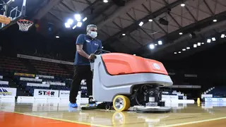 NBA floor cleaner's salary: How much does an NBA floor cleaner make?