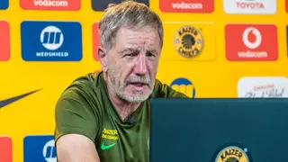 Kaizer Chiefs Coach Stuart Baxter Painfully Reacts to Shocking Royal AM Loss