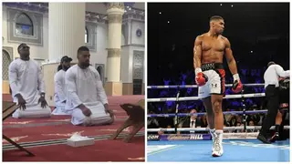 Anthony Joshua under fire for praying inside Mosque (photo)