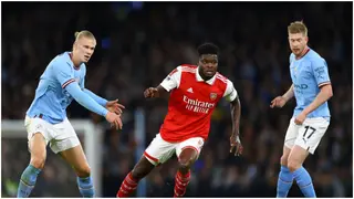 Arsenal fans worried over injury scare to midfielder in City loss
