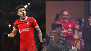 Luis Diaz’s father adorably dresses as his son during Luton game