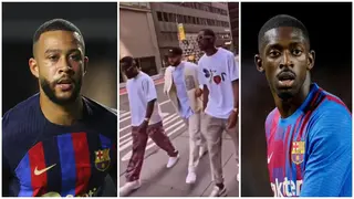 Ghanaian rap icon spotted hanging out in US with Barcelona stars