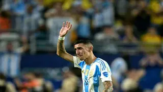 Pig's head threat sees Di Maria abandon return to Argentina