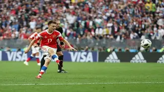 Chelsea close in on signing Russian star Golovin this summer