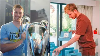 De Bruyne takes inspiration from Messi, gifts Man City teammates custom iPhones