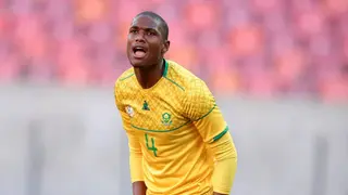 Stuart Baxter Explains Different Roles Njabulo Ngcobo Can Play for Kaizer Chiefs