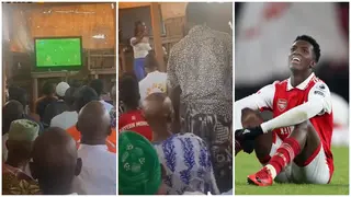 Drama in Viewing Centre As Brave Lady Switches Off TVs During Arsenal vs Man Utd Game