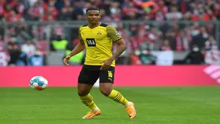 Man City bolster defence by signing Dortmund's Akanji