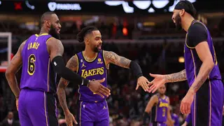 LeBron James and Anthony Davis dominate as Los Angeles Lakers exact revenge on Chicago Bulls