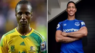 Mzansi Divided on Who’s Better Between Legends Teko Modise & Steve Pienaar