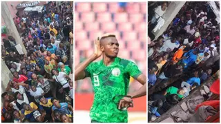 Nigerians gather in mass as Osimhen returns to the local house where he grew up, Video breaks the internet