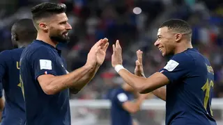 Giroud and Mbappe guide France past Poland and into World Cup quarter-finals