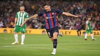 Barca romp to victory over Betis with title in sight