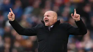 Premier League club sacks their coach with 8 games to end the season
