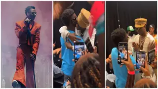 Arsenal's Bukayo Saka Meets Wizkid During Concert at Tottenham Stadium, Video