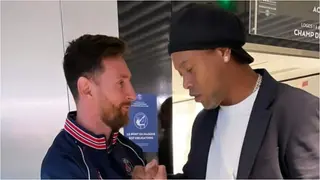 Lionel Messi Meets Ronaldinho in Paris As PSG Ace Embraces Ex-Barcelona Team-Mate While Joking Around