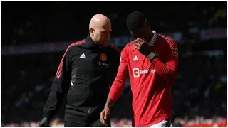 Marcus Rashford suffers worrying injury in Manchester United's win over Everton