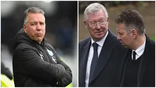 Sir Alex Ferguson's son Darren leaves top club one week before Manchester City clash