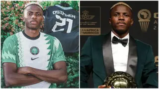 Super Eagles Players Give Osimhen Standing Ovation for Winning CAF Awards, Video