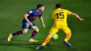 Man City complete signing of Spanish defender Gomez