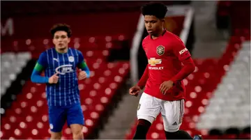 Sensational Nigerian wonderkid rejects advances from European giants to sign Man United deal