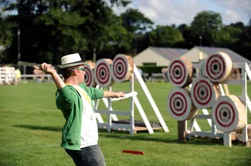 Knife throwing techniques