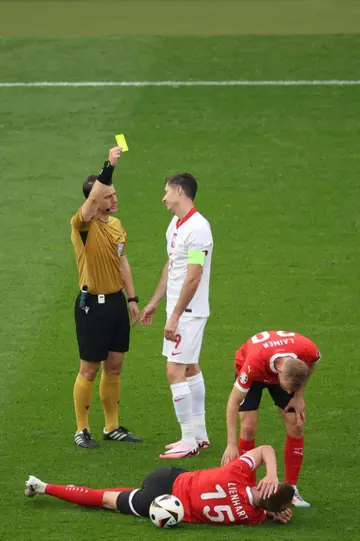 Robert Lewandowski only made a mark on the game when he was booked for an elbow on Philipp Lienhart
