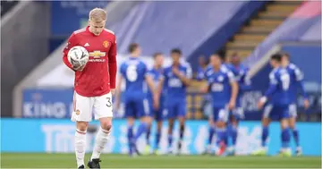 Van de Beek cuts a dejected face while in action for Man United. Photo: Getty Images.