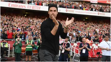 Mikel Arteta applauds fans after the Premier League match between Arsenal FC and Wolves at Emirates Stadium. Photo by Stuart MacFarlane.