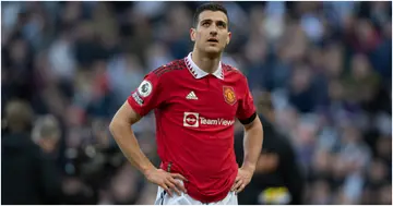 Diogo Dalot, Manchester United, Premier League, Newcastle United, St. James Park, Antony.